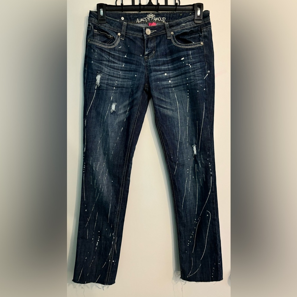 Almost Famous Womens Juniors Sz 9 Distressed Low Rise Jeans Paint‎ Detail Y2K